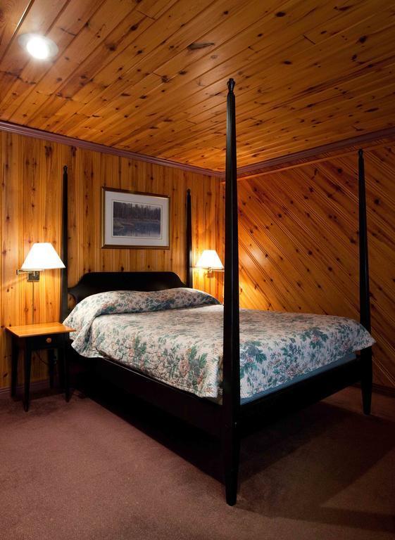 Pow Wow Point Lodge Huntsville Exterior foto